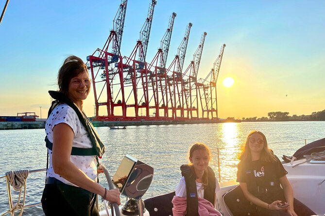 Sailingyacht-Event Cruise in the City - Unique Harbor Tour! - Price and Booking