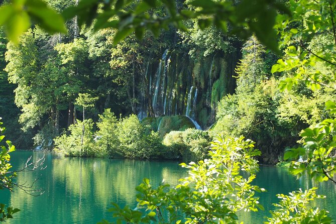 Zagreb Airport or Zagreb to Split via Plitvice Lakes for Singles or Couples - Reviews