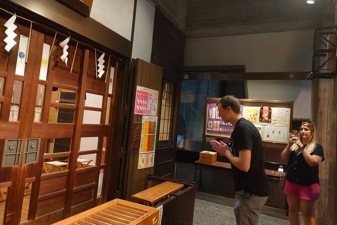 4 Hours Walking Food Tour Of Shimbashi With A Local Guide - Tour Highlights