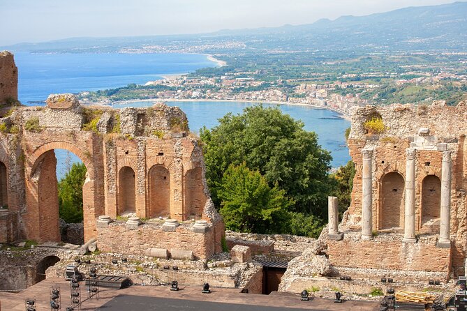 2-hour Private Sightseeing Tour of Taormina - Tour Experience