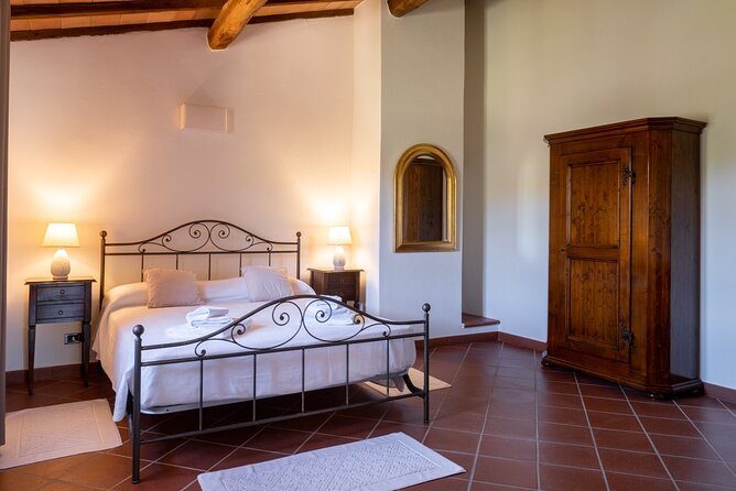 3-Day Private Experience as a Winemaker at a Wine Resort in Tuscany - Meeting and Pickup Information