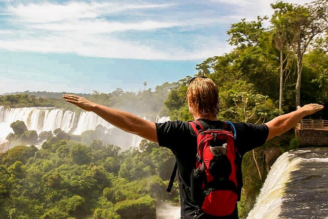 3-Day Tour: Exploring Iguazu Falls in Private Service - Meeting and Pickup Logistics