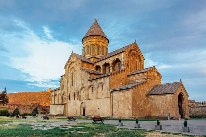 Discover Georgia: a 4-Day Private Tour From Tbilisi - Day 4 - Zhinvali, Ananuri, Gudauri, Gergeti Church, Kazbegi Tour