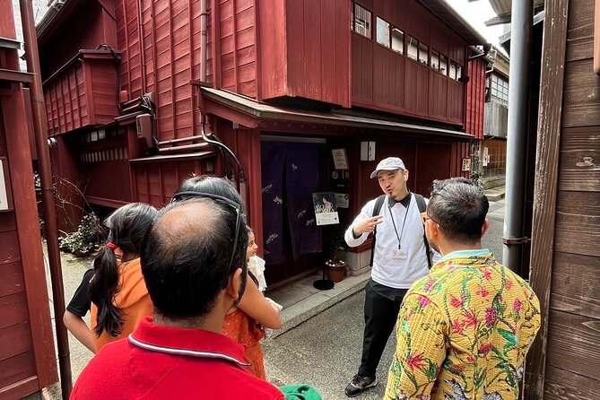 E-Bike Cycling With Guided Tour of Kanazawa Main and Kenrokuen - Cancellation Policy
