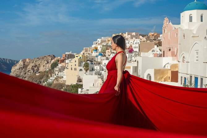 Flying Dress Photoshoot in Santorini - Meeting and Pickup Information