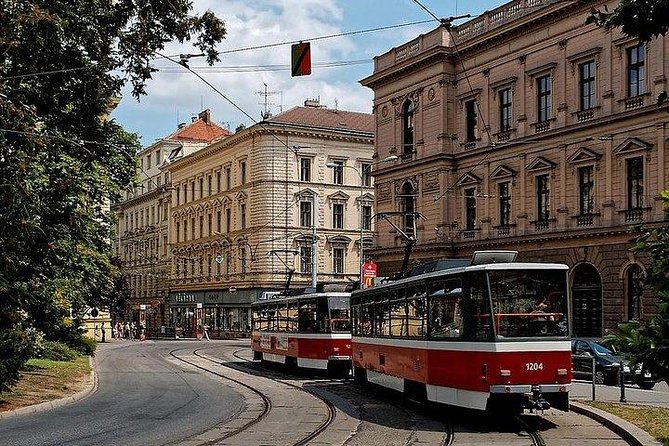 From Budapest to Prague: Private Transfer With a 2 Hour Stop - Customer Reviews