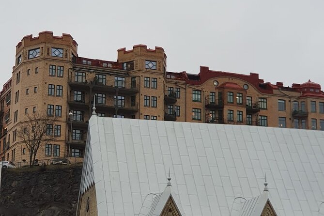 Historical Walking Tour in Restaurant and Bars in Central City - Expert Guide Insights