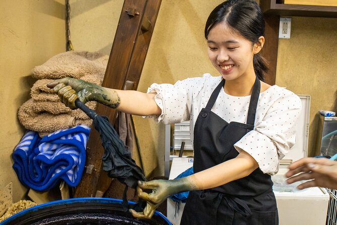Indigo Dyeing Experience : Handkerchief / Tokushima, Shikoku