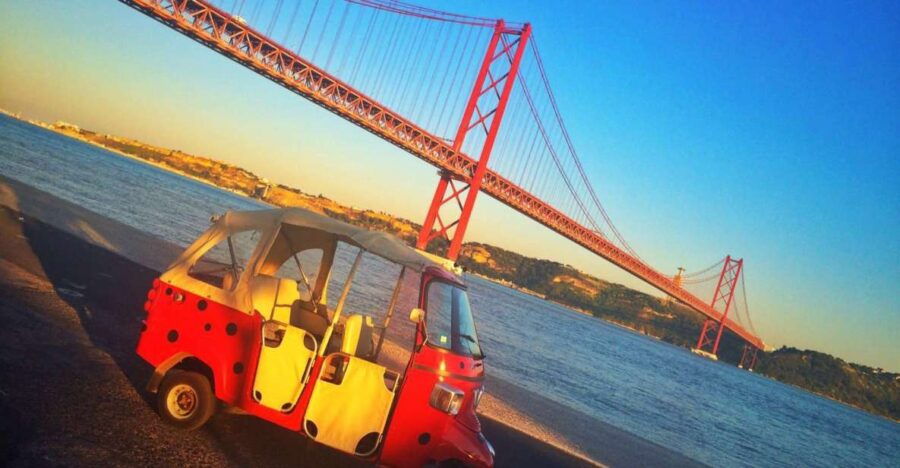 The 7 Hills of Lisbon Tuktuk Tour (Old Town&Chiado) - Itinerary