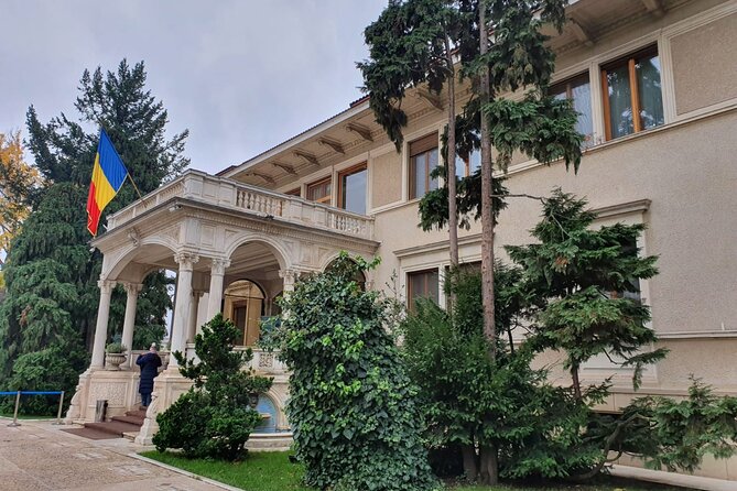 5 to 6 Hours - Private Bucharest City Tour About Ceausescu and Communism - Itinerary Highlights