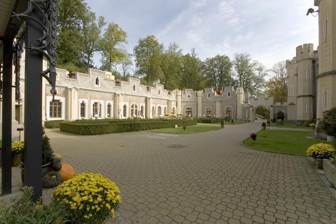 2-Day Hluboka and Cesky Krumlov Tour From Prague - Meeting and Pickup Information