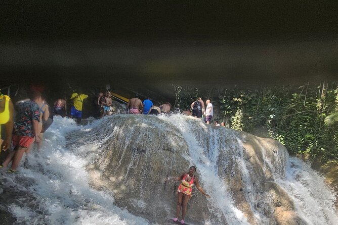 Dunns River Falls and Ocho Rios Sightseeing With Shopping - The Sum Up