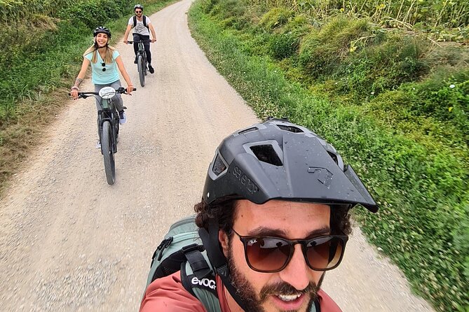 Easy Guided Ebike Tour With Photographer at Lake Trasimeno - Pricing Information