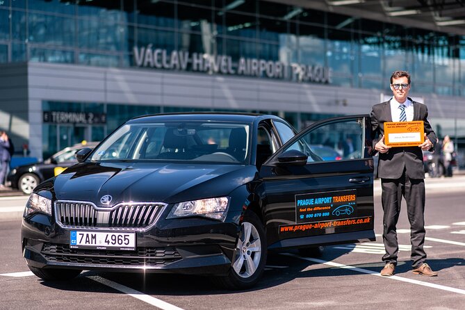 Private Arrival Transfer: Prague Airport - Host Responses
