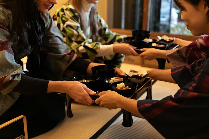Private Tea Ceremony Experience in a Shopping Arcade Tea Room - Experience Details