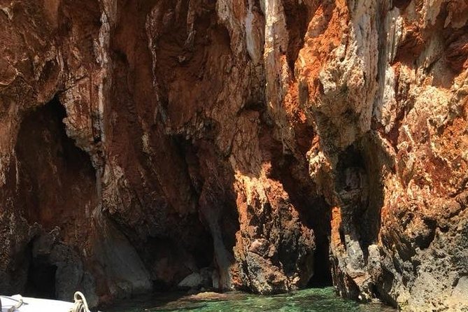 Red Rocks & Hells Islands Private Getaway Tour - Directions and Booking Information