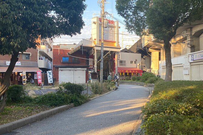 Wear Kimono Outfit and Wander Sumiyoshi Shrine With Local Guide - Additional Info and Recommendations