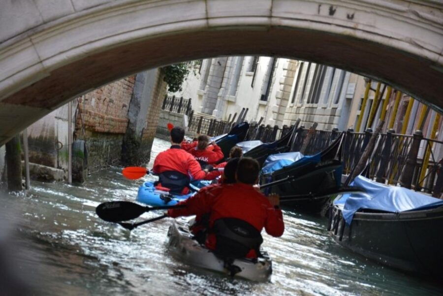 60 Quick Kayak Tour of Venice With Guide - Good To Know