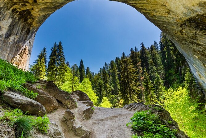 Day Trip to the Marvelous Bridges and the Unique Rhodope Cuisine - Positive Tour Reviews