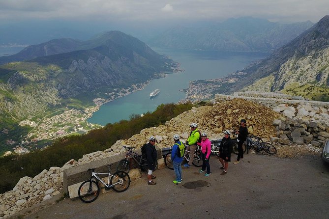 Epic 25 Turns Bike Descent With Panoramic Cable Car Ascent - Safety Precautions