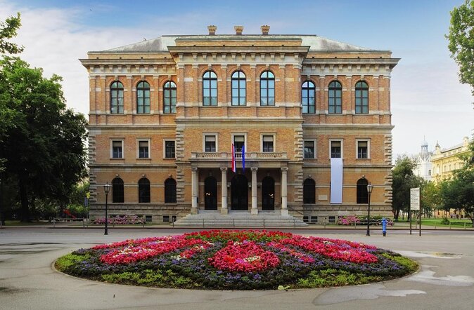 Guided Transfer From Split to Zagreb With Plitvice Lakes Stop - Highlights and Inclusions