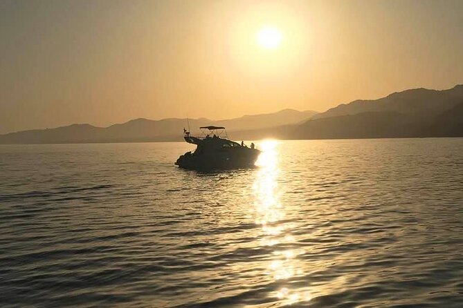 Half-Day Luxury Motor Yacht Cruise in Granada - The Sum Up