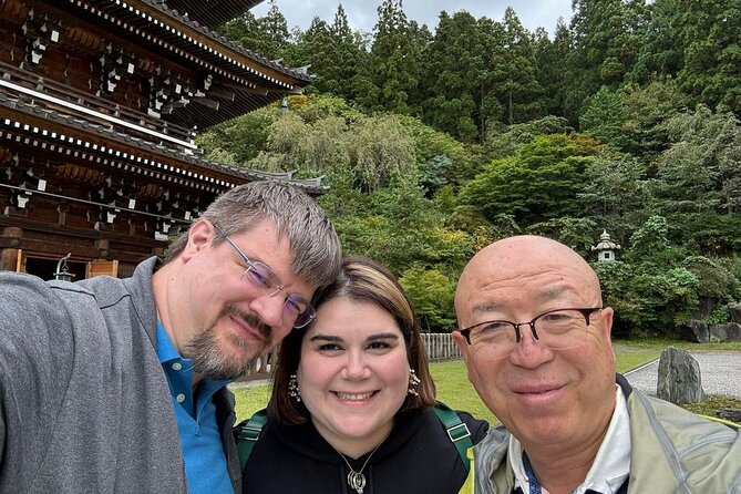 Hirosaki 4hr Private Tour With Government-Licensed Guide - Expectations and Accessibility