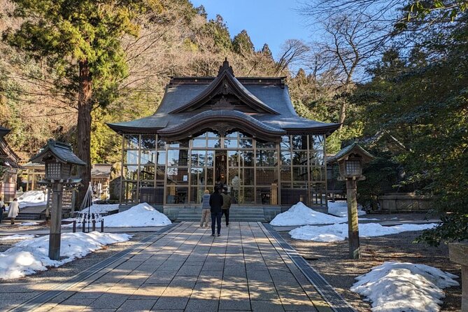 Kanazawa Temples Panoramic Landscape Views and Butterflies - English Speaking Guide