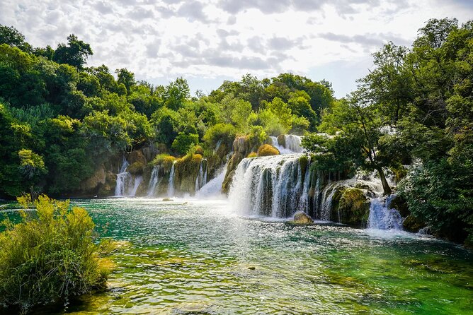 Krka Waterfalls, Food & Wine Tasting, Boat Ride & Zadar Old Town - Meeting and Pickup Information