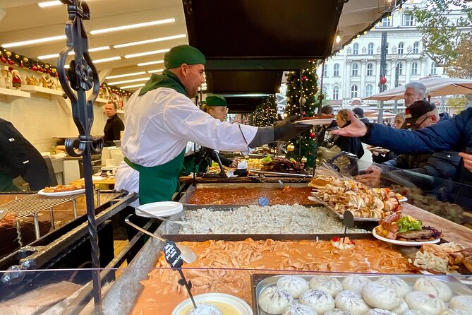 Private Budapest Christmas Market Tour With Chimney Cake & Mulled Wine - Pricing and Reviews