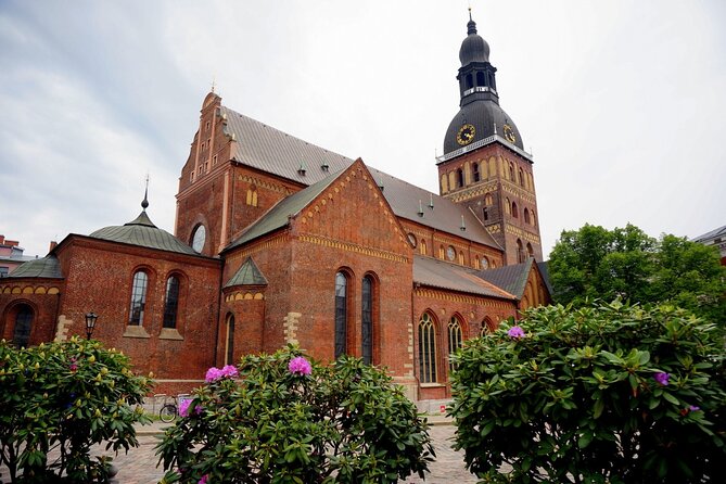 Private Riga Old Town Walking Tour - Tour Details