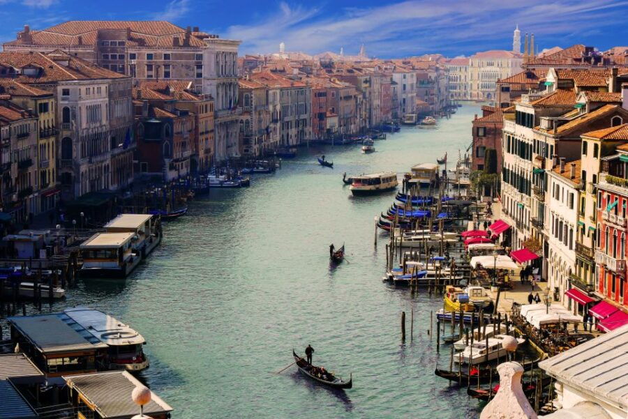 Private Venice Art Tour: The Colours of the Floating City - Experience Description