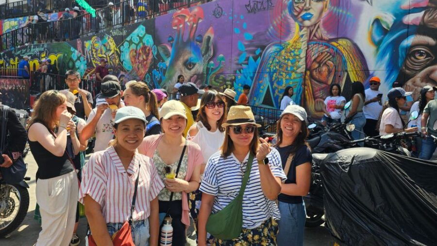The Original Tour of Comuna 13 and Graffiti Tour Medellín