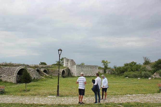 Day Trip to Berat,UNESCO Heritage With Tirana Day Trips - Round-trip Transportation and Lunch Details
