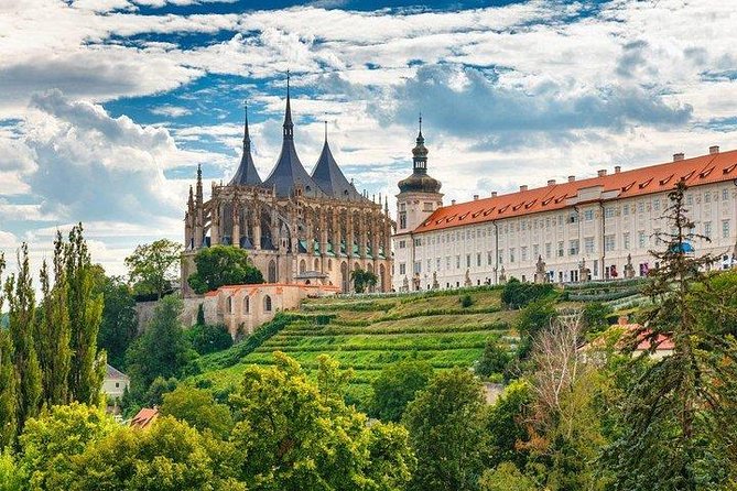 From Budapest to Prague: Private Transfer With a 2 Hour Stop - Route Highlights