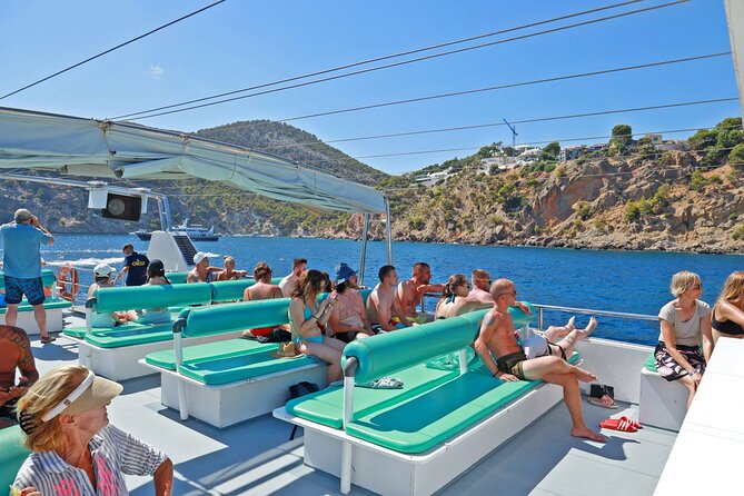 Paradise Tour 4h in Catamaran Through Mallorca and Puerto Andratx With Lunch - Snorkeling and Amenities