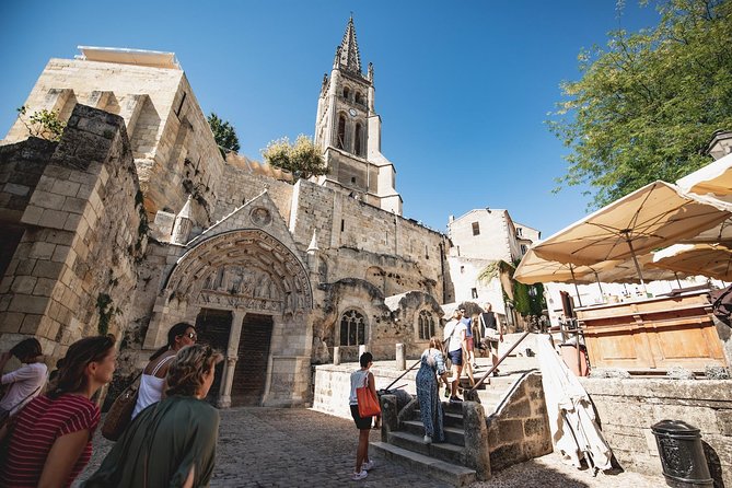 Saint-Emilion Electric Bike Day Tour With Wine Tastings & Lunch - Meeting and Pickup