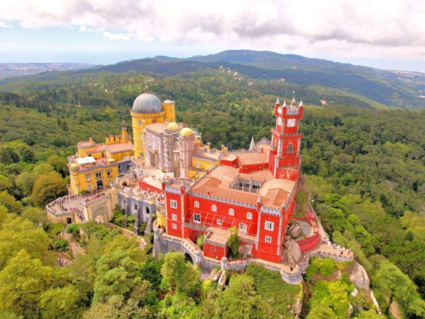 Sintra: Pena Palace, Cabo Da Roca & Cascais Private Day Tour