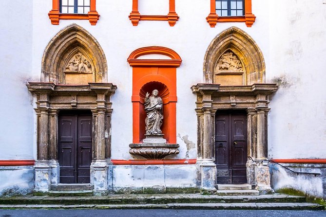 Budapest-Vienna One-Way Sightseeing Transfer - Cancellation Policy