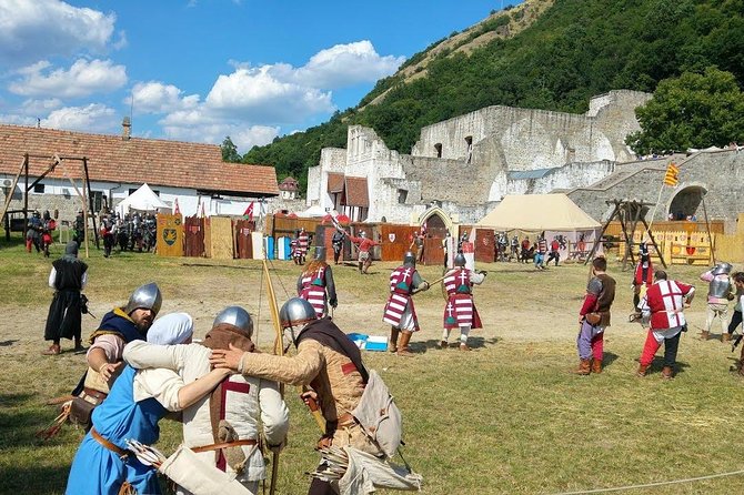 Private Guided Tour to Szentendre & Visegrád Castle (Danube Bend) - Customer Reviews