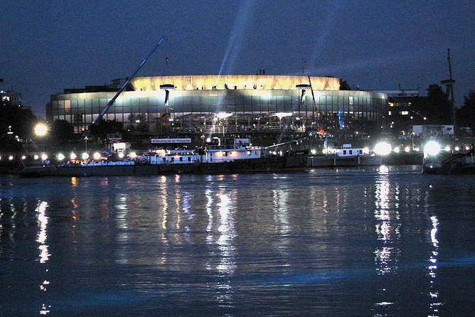 Private One Way Transfer From Cesky Krumlov to Linz - Service Details