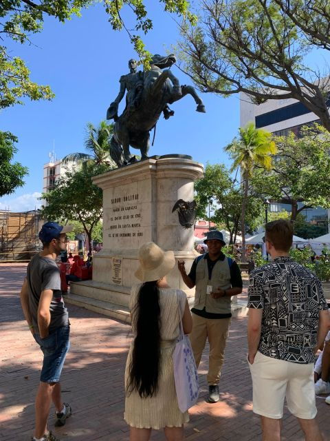 A Pearl in the Caribbean-Walking Tour in English (Tip Based)