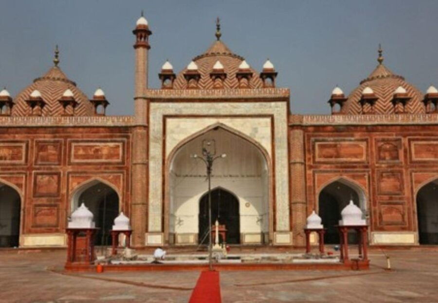 Agra: Heritage Walking Tour of Agra 2 Hours by Auto Rickshaw