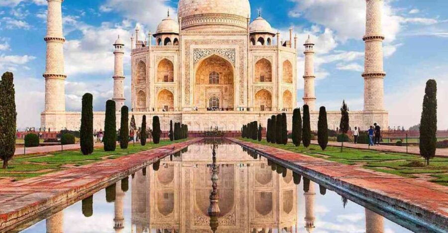 Agra: Private City Tour With Guide and Transfers