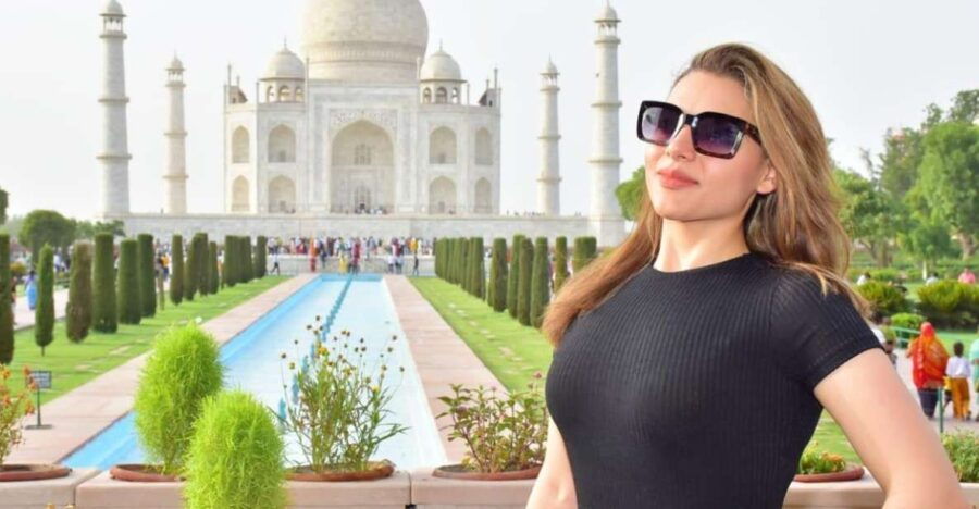 Agra -Taj Mahal With Mausoleum Tour With Skip the Line Entry