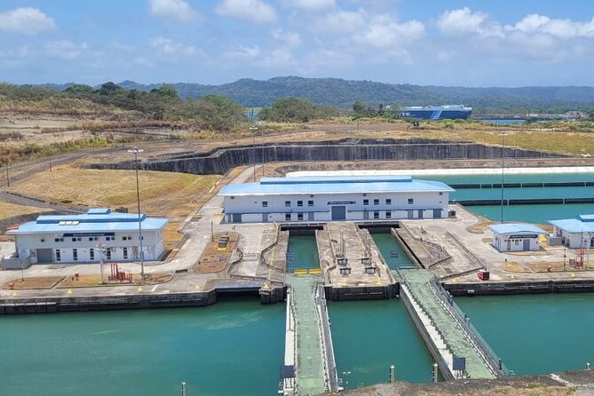 Agua Clara Excluses and Fort San Lorenzo