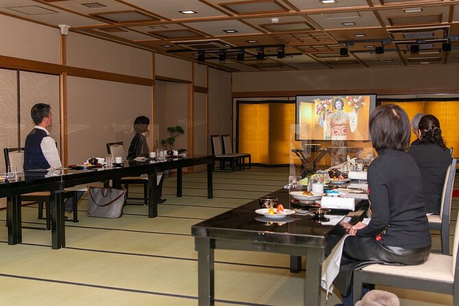 Akasaka Odori Video and Geisha Experience in Luxury Restaurant - Good To Know
