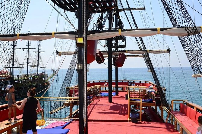 Alanya Pirate Boat Tour With Lunch, Soft Drinks & Transfer