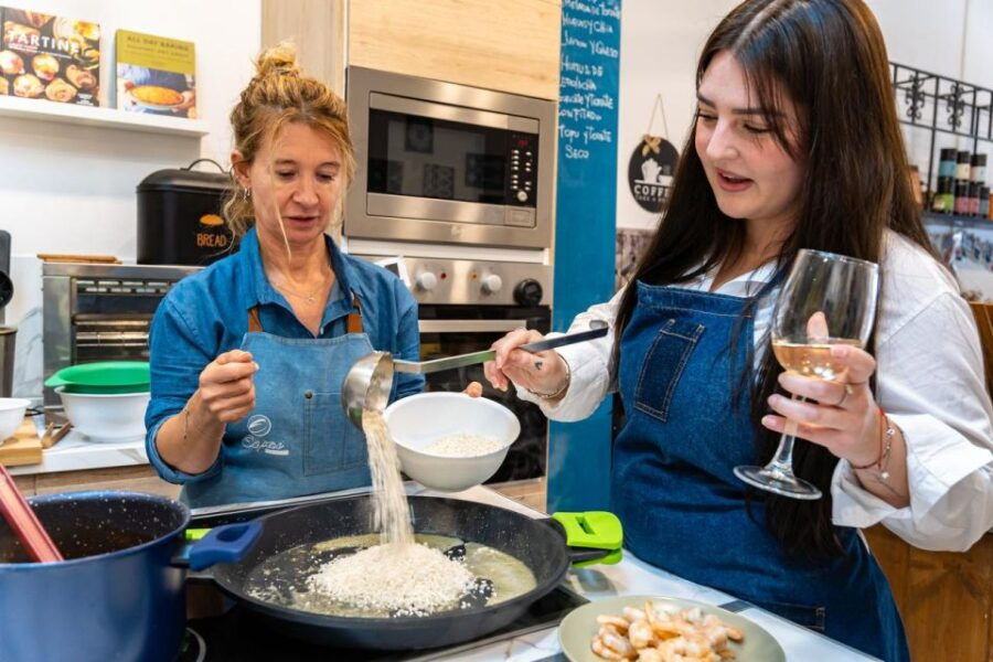 Alcudia: Authentic Paella and Sangria Workshop