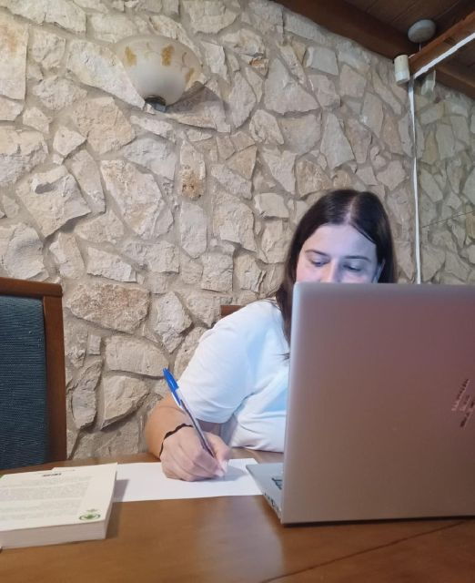 Algarve: Learn Portuguese With Beatriz